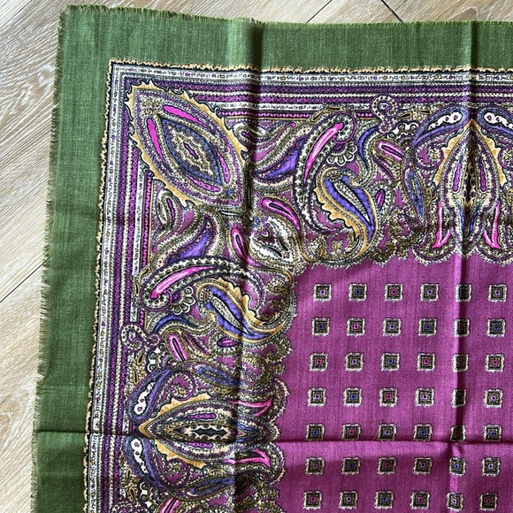 Vintage Paisley Patterned Square Scarf in Green and Purple 30” x 30” - Picture 4 of 8